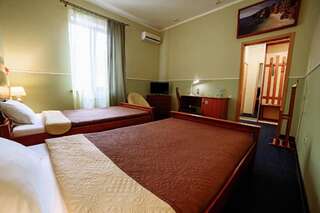 Отель Poseidon Hotel Мариуполь Стандартный двухместный номер с 2 отдельными кроватями-2
